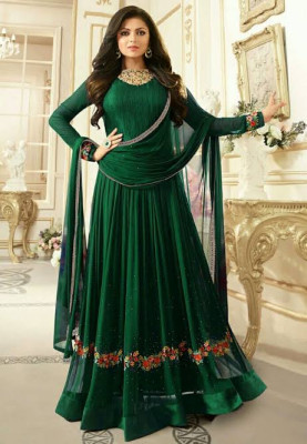 WOMAN DRESS  & FASHION